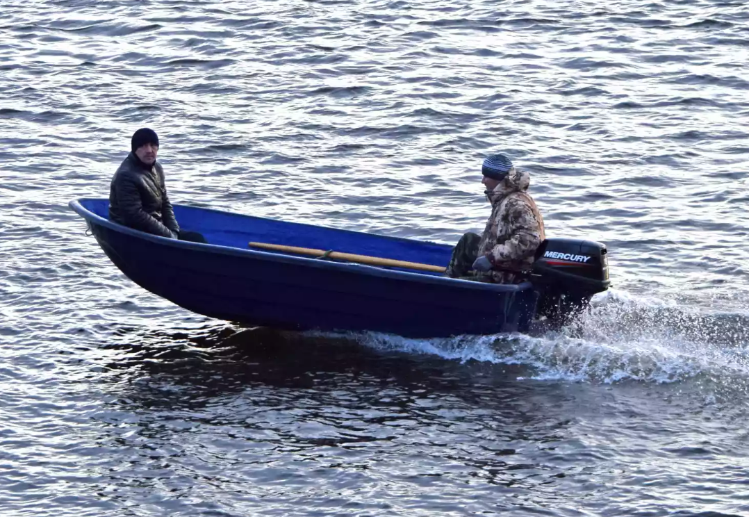 Стеклопластиковая лодка Neman-340 (тримаран) в Хасавюрте