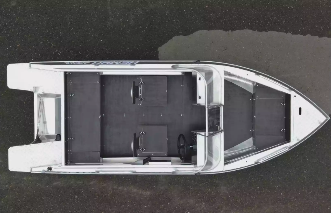 Алюминиевая лодка  Neman-400 DC в Хасавюрте