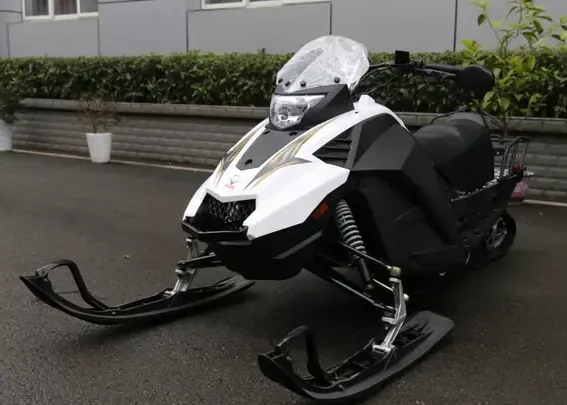 Снегоход ULAR 220 в Хасавюрте