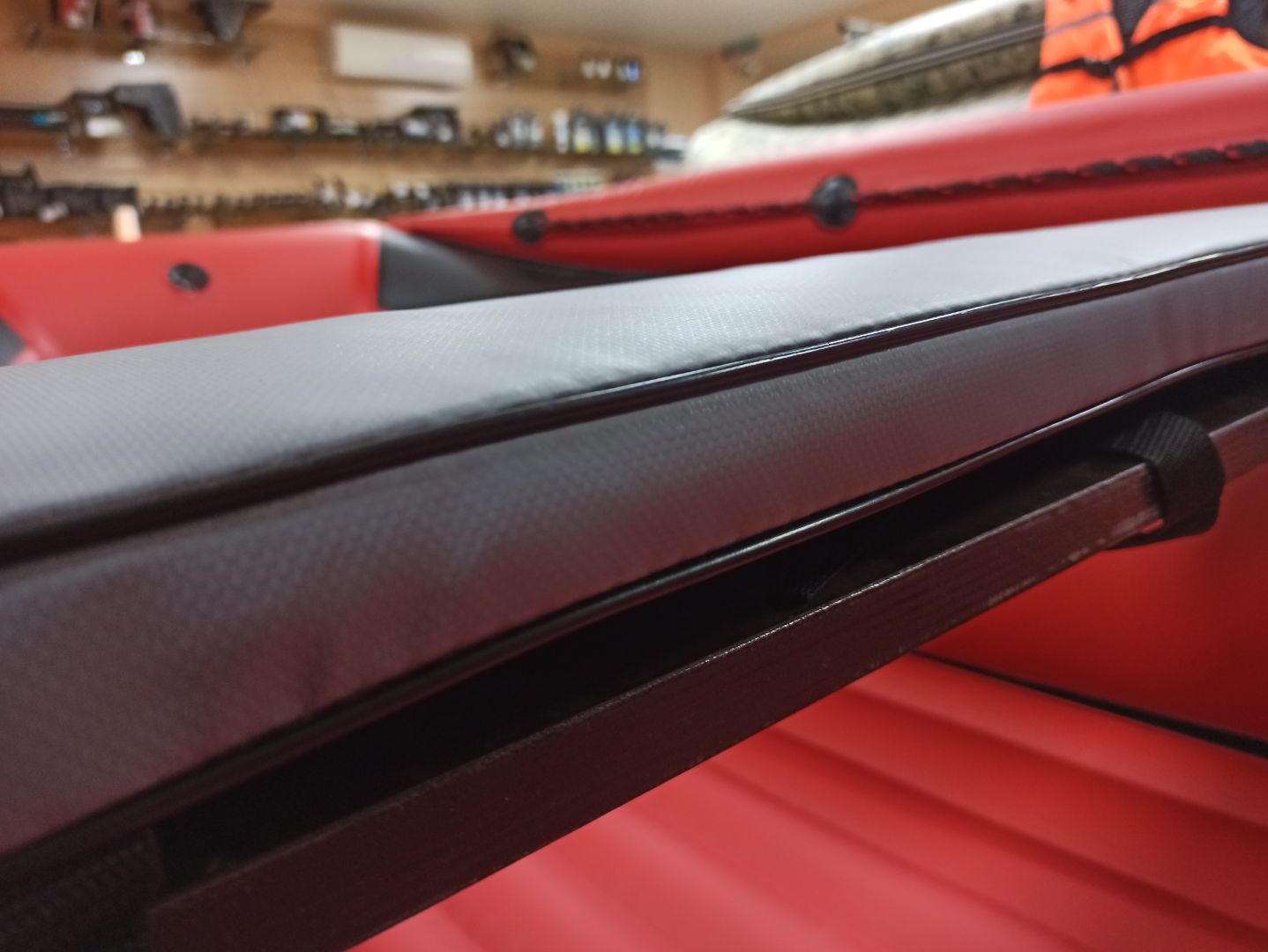 КОМПЛЕКТ МЯГКИХ НАКЛАДОК С СУМКОЙ ДЛЯ ЛОДОК 110Х20 СЕРЫЙ в Хасавюрте