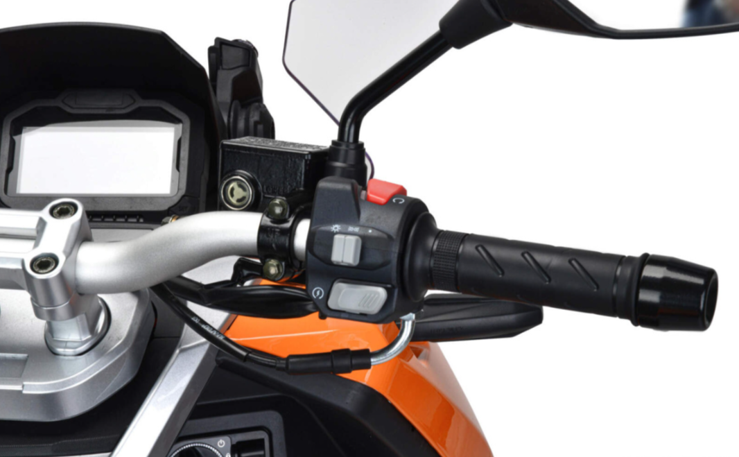 Скутер MOTOLAND (МОТОЛЕНД) T-MAX 150 в Хасавюрте