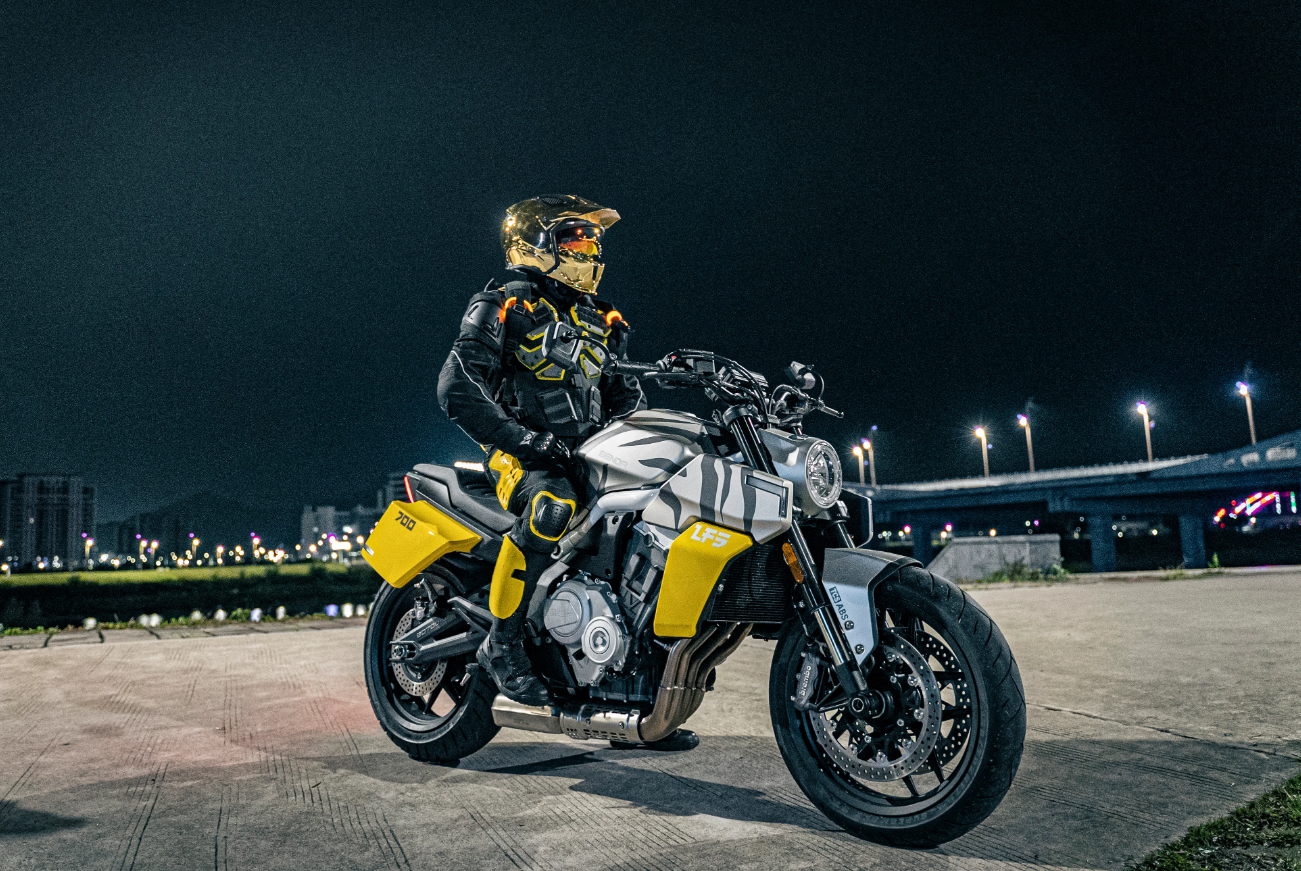 Мотоцикл Benda LFS 700 в Хасавюрте