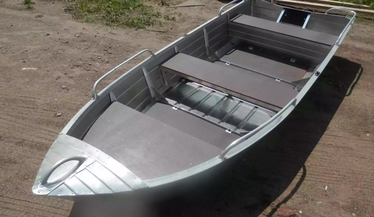 Алюминиевая лодка Вятка-Профи 32 в Хасавюрте