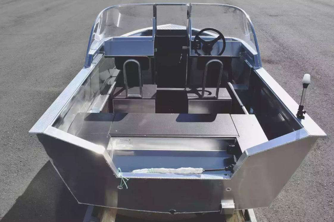 Алюминиевая лодка  Неман-400 DCM в Хасавюрте