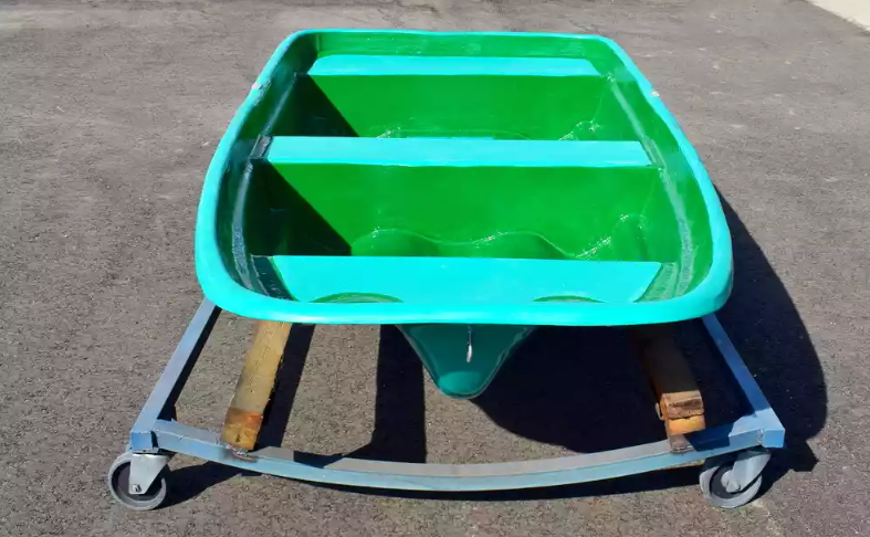 Стеклопластиковая лодка Старт (тримаран) в Хасавюрте