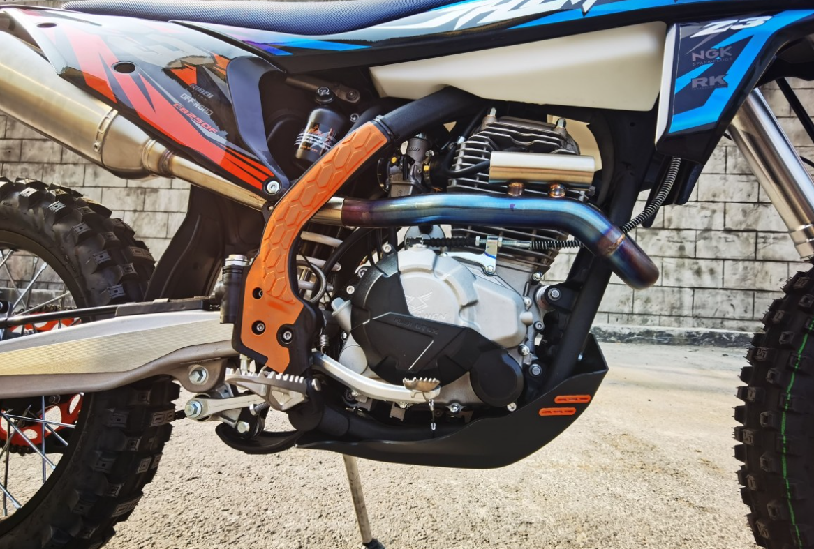 Мотоцикл JHLMOTO JHL Z3 CB250 (172FMM-3A) в Хасавюрте