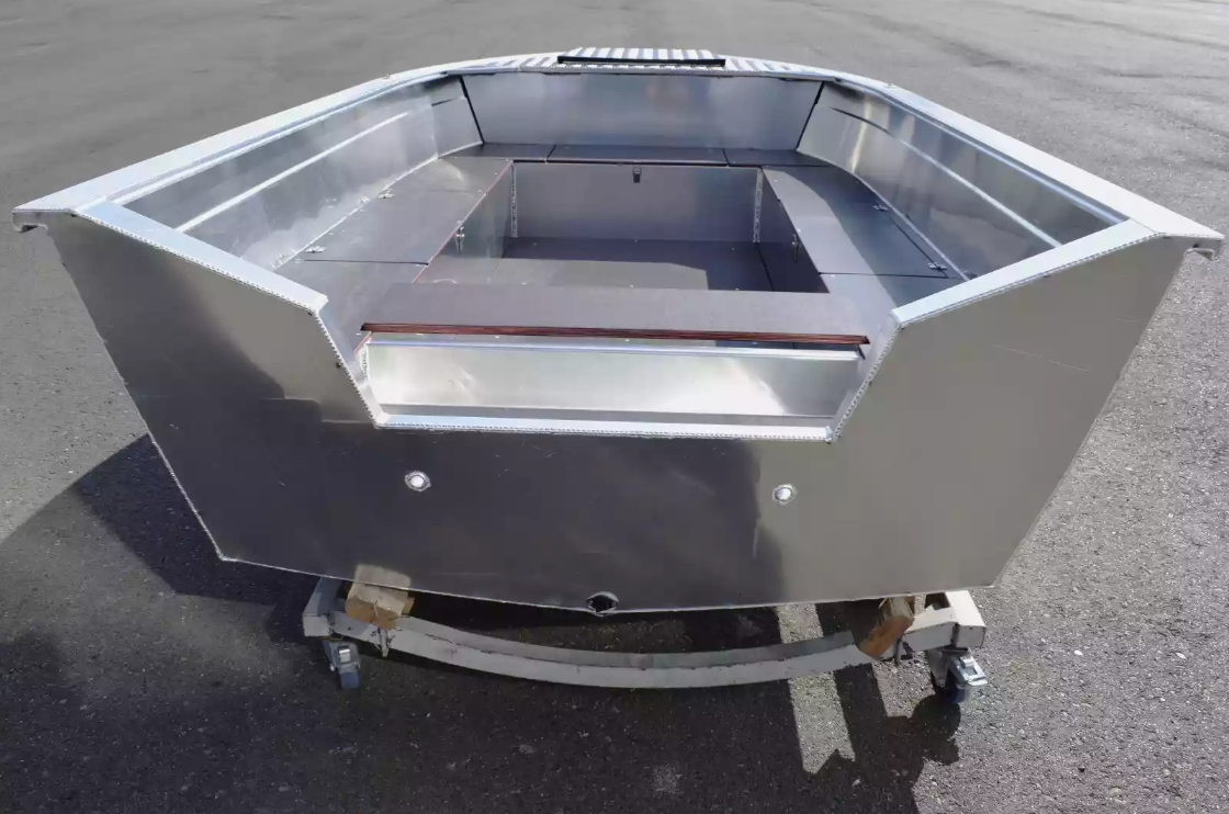 Алюминиевая лодка Неман-400 Р PRO в Хасавюрте