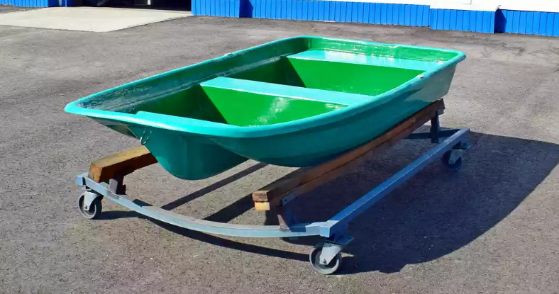 Стеклопластиковая лодка Старт (тримаран) в Хасавюрте