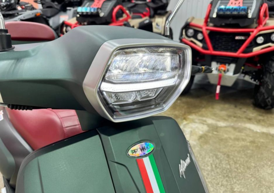 Скутер PROMAX Miami 240 (49) в Хасавюрте