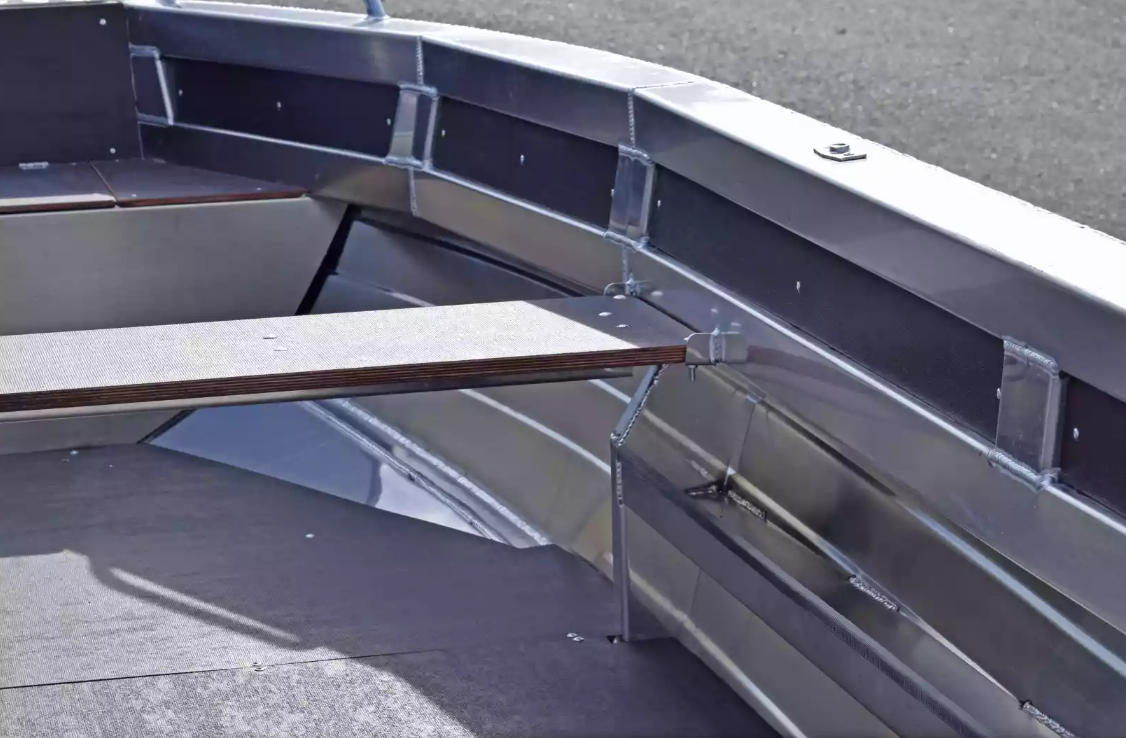 Алюминиевая лодка  Неман-480 Р в Хасавюрте