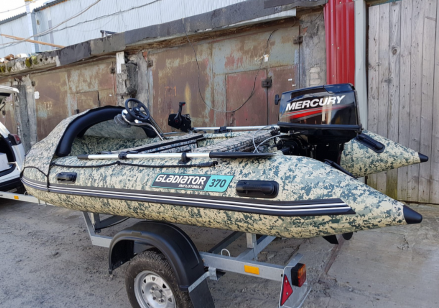НАДУВНАЯ ЛОДКА GLADIATOR C370AL в Хасавюрте