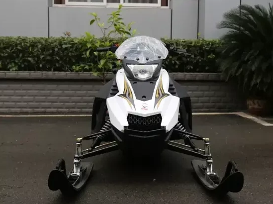 Снегоход ULAR 220 в Хасавюрте