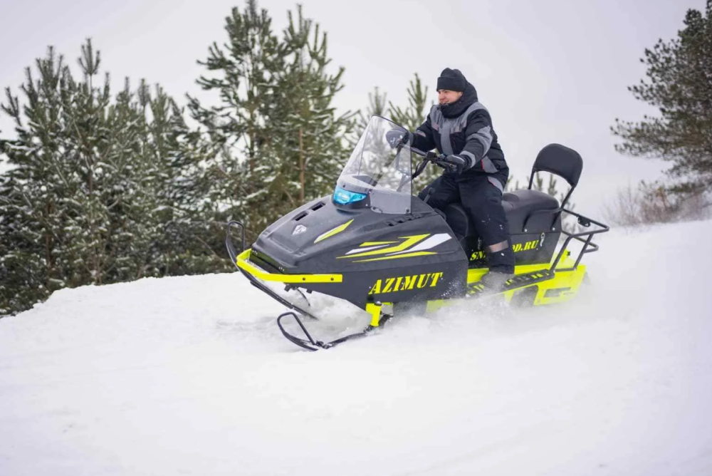 Миниснегоход Бурлак Азимут 24 л.с. , эл.запуск, реверс, тормоз гидравл, капот черный в Хасавюрте