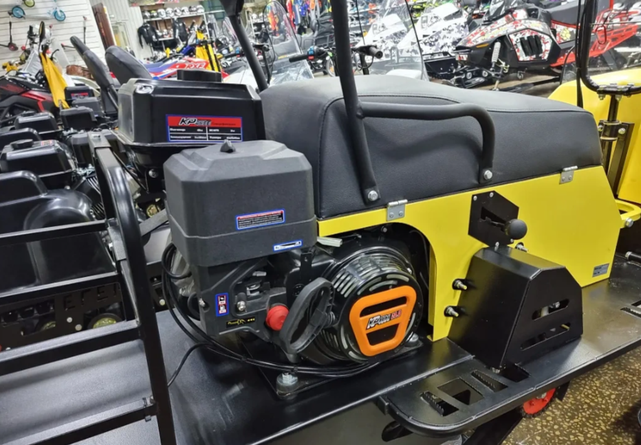 Миниснегоход Бурлак-М Егерь Стандарт SPORT 20 л.с. с эл.зап. в Хасавюрте