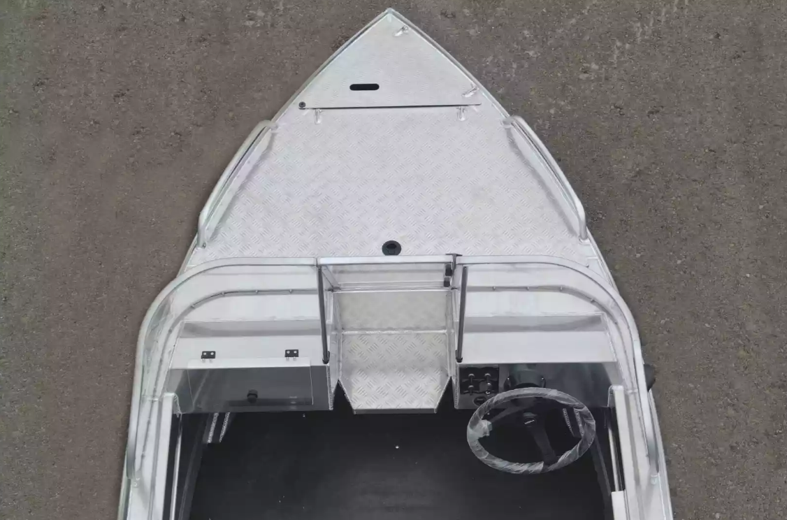 Алюминиевая лодка  Neman-400 PRO в Хасавюрте