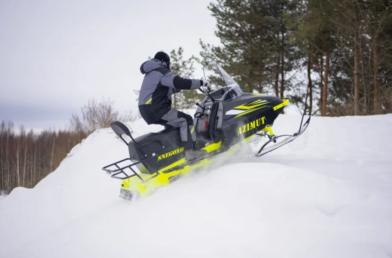 Миниснегоход Бурлак Азимут 20 л.с.  Б/У в Хасавюрте