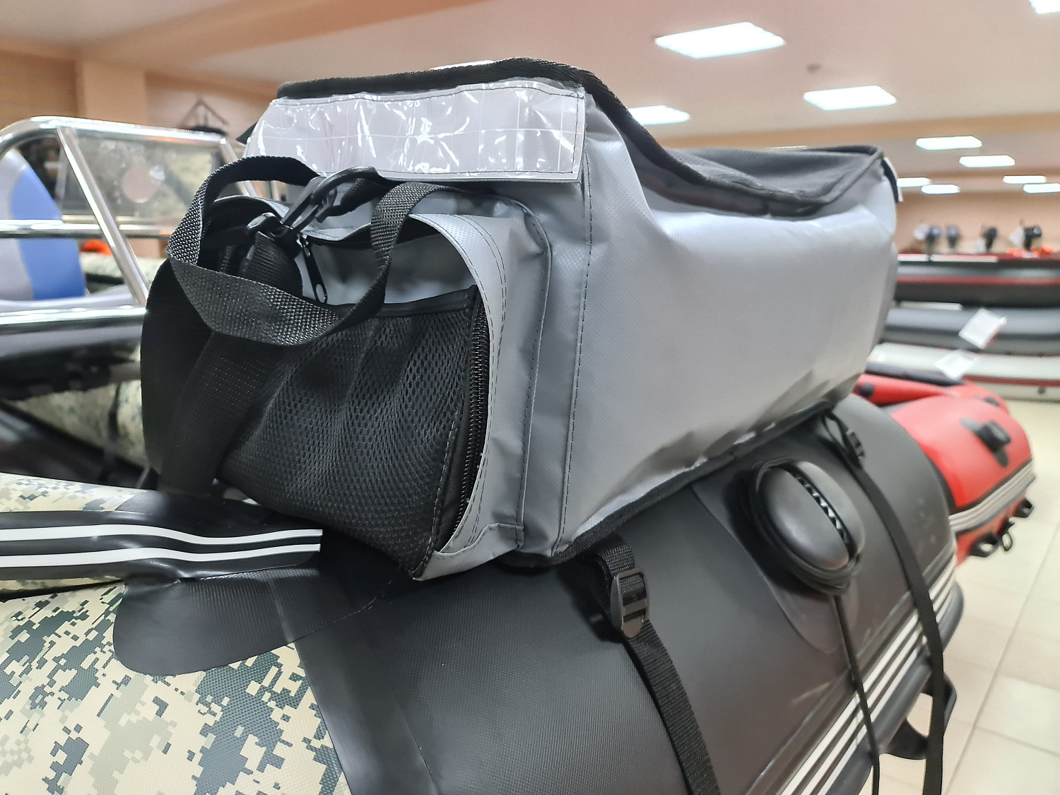 СУМКА ЛЮКС НА БАЛЛОН ДЛЯ ЛОДОК ПВХ 50Х25Х25 СМ в Хасавюрте