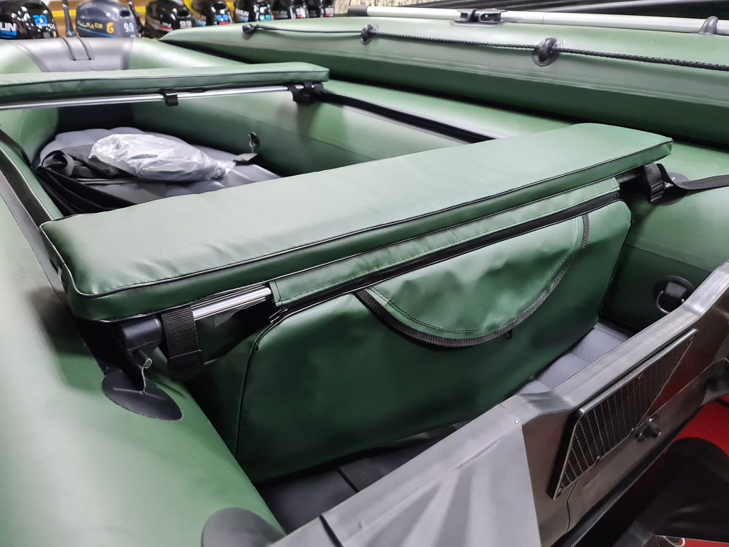 КОМПЛЕКТ МЯГКИХ НАКЛАДОК С СУМКОЙ ДЛЯ ЛОДОК 110Х20 ЗЕЛЕНЫЙ в Хасавюрте