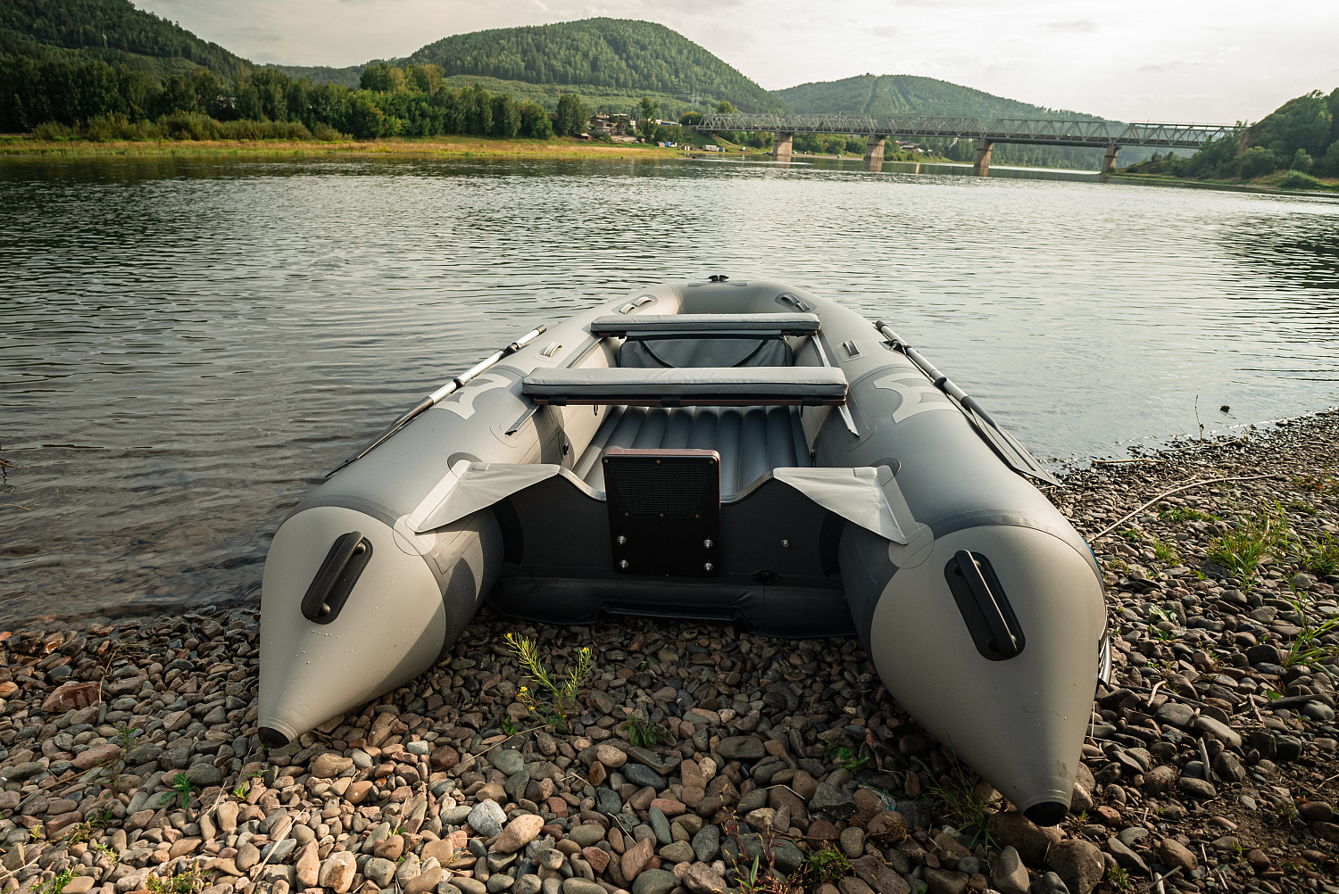Лодка MISHIMO RIVER JET 390 под водомет в Хасавюрте